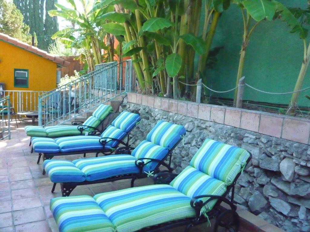 Woodland Hills Calabasas Guesthouses Лос-Анджелес Экстерьер фото