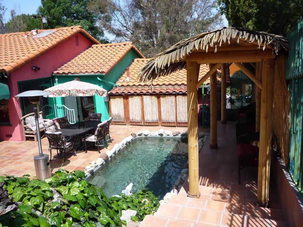 Woodland Hills Calabasas Guesthouses Лос-Анджелес Экстерьер фото