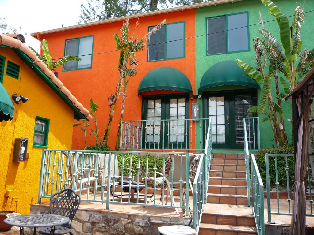 Woodland Hills Calabasas Guesthouses Лос-Анджелес Экстерьер фото
